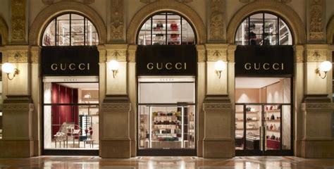 gucci vittorio via montescaglioso matera|negozi gucci oggi.